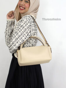 Threeshaka - Tas Bahu Wanita Loved